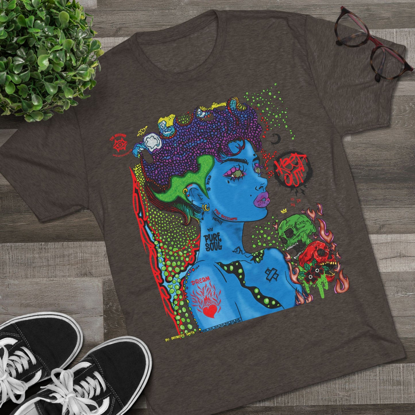 Tri-Blend T-Shirt/ Scorn Queen