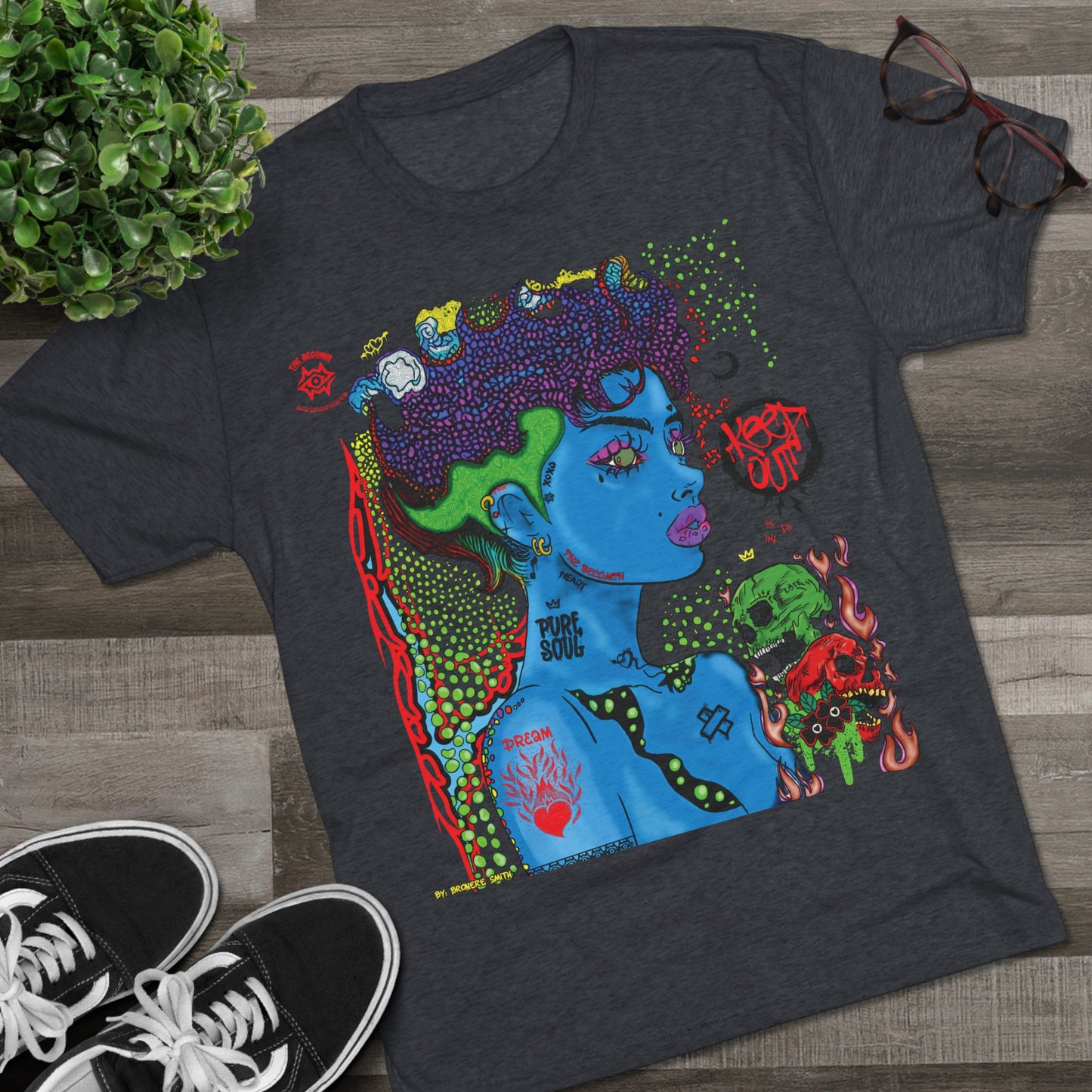 Tri-Blend T-Shirt/ Scorn Queen