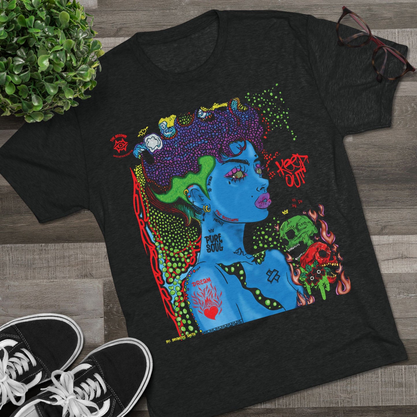 Tri-Blend T-Shirt/ Scorn Queen